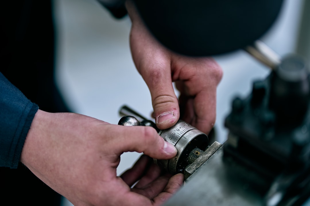 entdecken sie die vielfältigen dienstleistungen der handwerkskammer ulm, die handwerksbetrieben unterstützung, beratung und weiterbildung bieten.