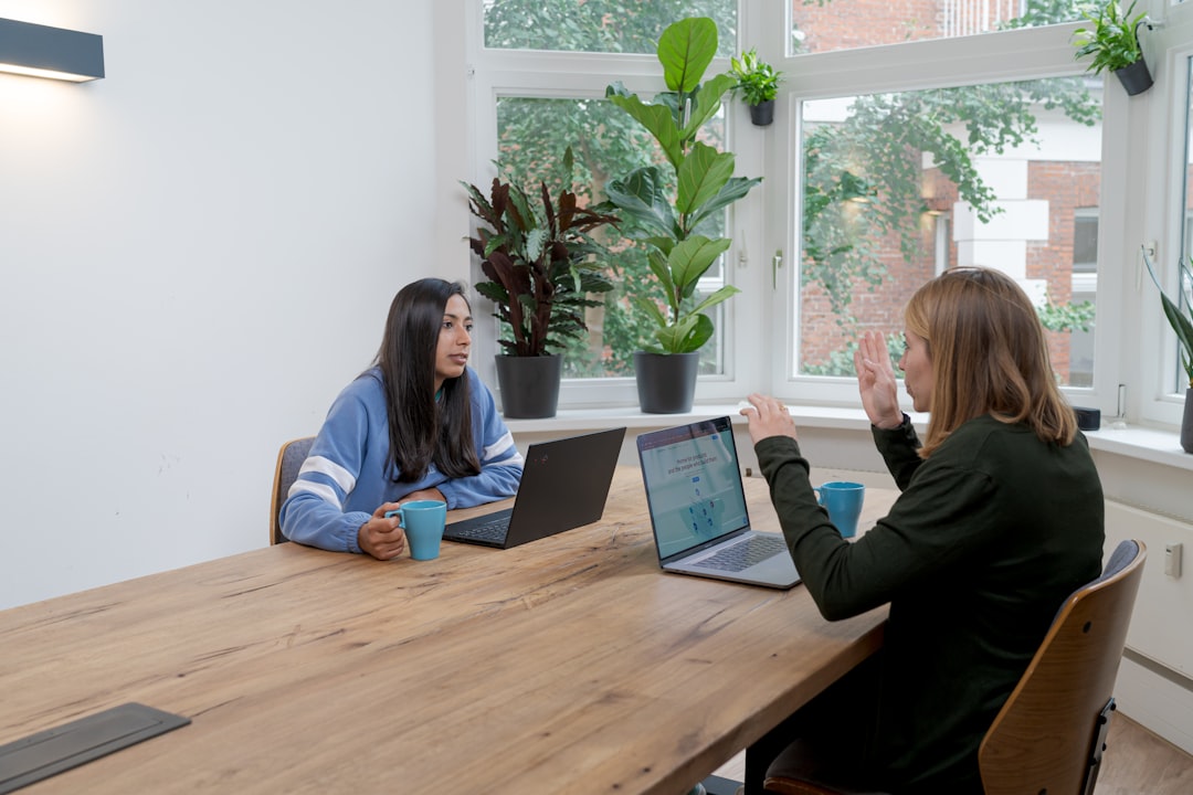 erfahren sie mehr über die rolle eines marketing managers, der für die entwicklung und umsetzung von marketingstrategien verantwortlich ist, um das wachstum und den erfolg eines unternehmens zu fördern.