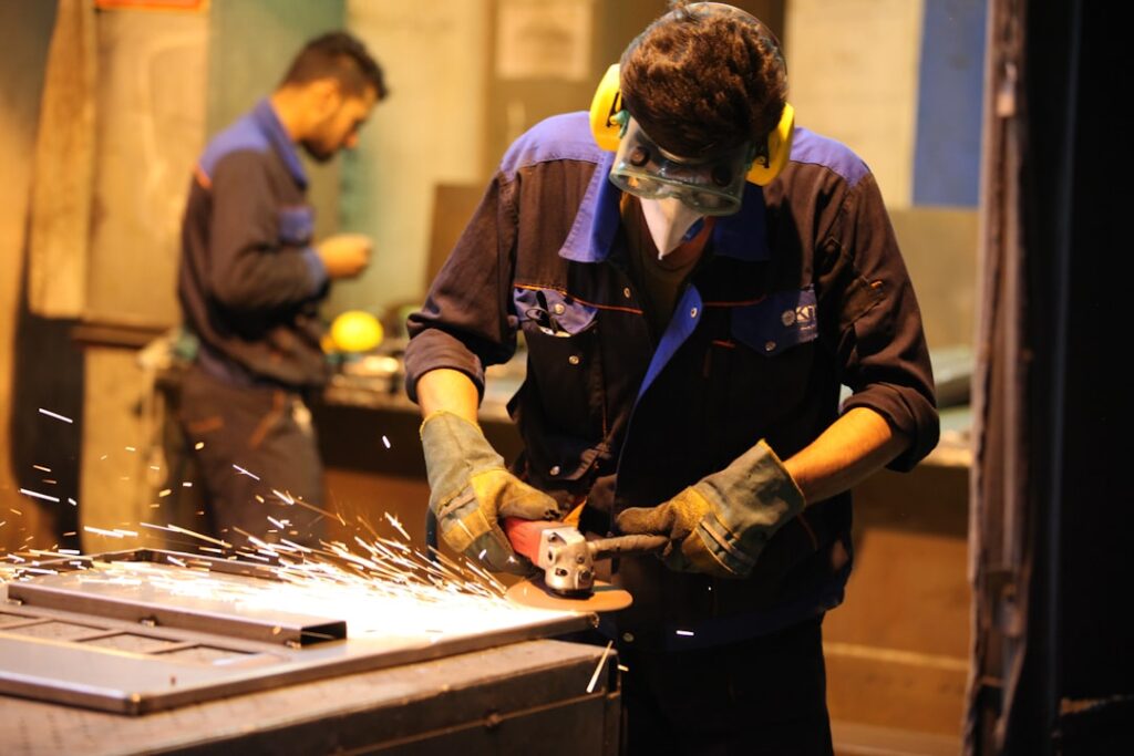 erfahren sie alles über die anforderungen für die ausbildung zum metallbauer: voraussetzungen, ausbildungsinhalte und karrieremöglichkeiten in der metallverarbeitung.