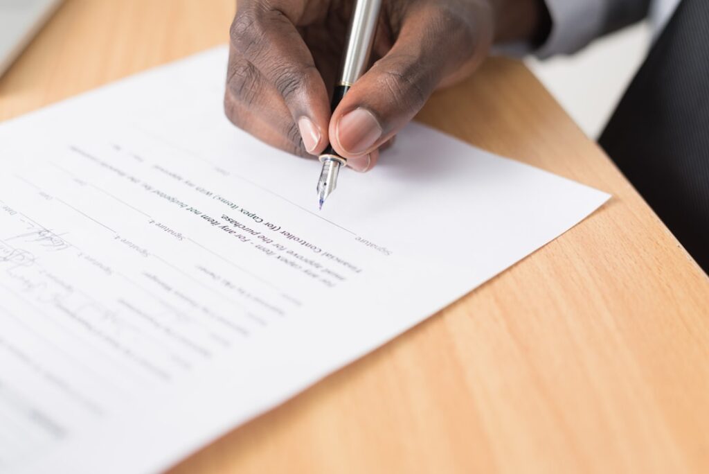erfahren sie alles über die unternehmensanmeldung in deutschland: schritt-für-schritt-anleitung, erforderliche dokumente und wichtige tipps für einen erfolgreichen start ihres geschäfts.